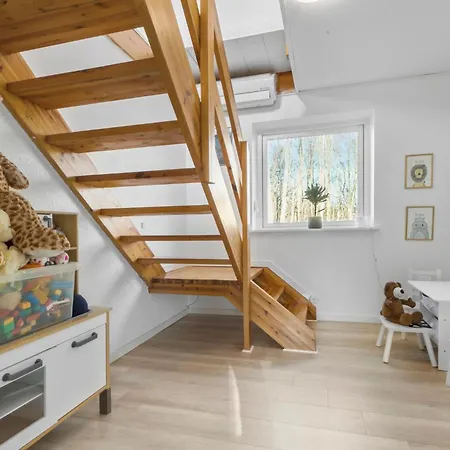 Holiday home 4 Bedroom Amazing In *