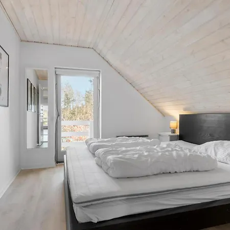 4 Bedroom Amazing In * Orsted (Midtjylland)