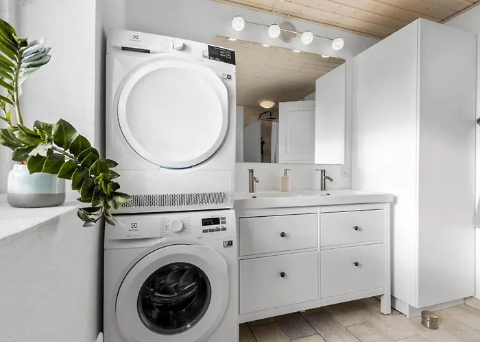 4 Bedroom Amazing In 펜션 *